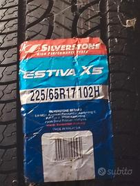 2 pneumatici nuovi Silverstone 100€