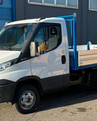 Iveco Daily 35 C 14 ribaltabile trilaterale