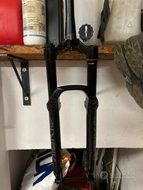 Rock shox lyrik select +