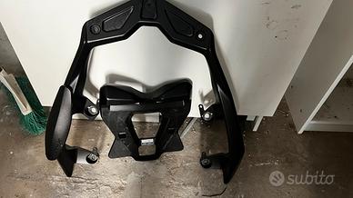 Staffa piastra portabaule Yamaha Xmax