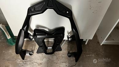 Staffa piastra portabaule Yamaha Xmax