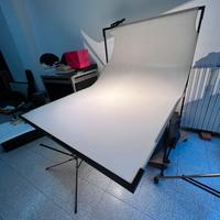 Tavolo still life regolabile plexi foto oggetti