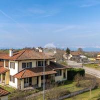 VILLA SINGOLA A FOSSANO