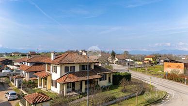 VILLA SINGOLA A FOSSANO