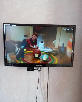 Monitor TV Samsung 24 pollici Full HD