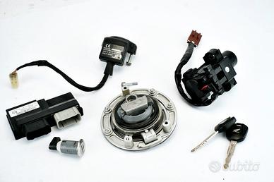 HONDA HORNET 600 07 14 blocchetto contatto chiave