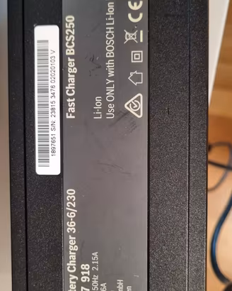 Bosch fast battery charger 6A caricatore rapido