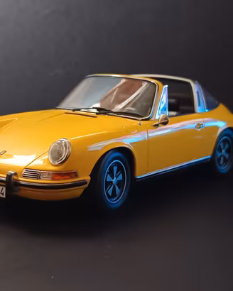 Porsche 911 E Targa 1969 scala 1:18