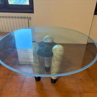 Tavolo design in marmo e cristallo