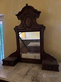 Specchio antico con cassettini