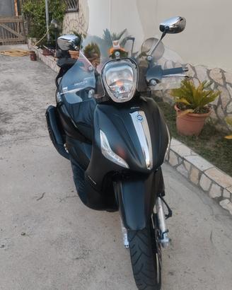 Piaggio Beverly 300 i.e. ABS-ASR Police