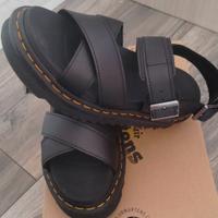 Sandali Dott Martens