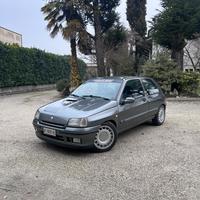 Renault clio 1.8 16 valvole anno 1995