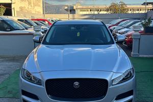 Jaguar F-Pace 2.0 D 180 CV AWD Portfolio
