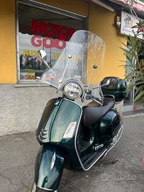 Vespa GTS 300 hpe Touring