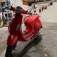 Piaggio Vespa 125 Primavera RED ABS - 2022