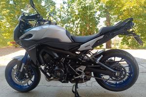 Yamaha tracer 900