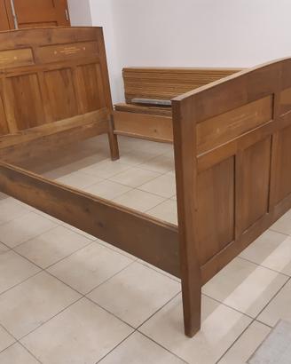 Letto antico alla francese