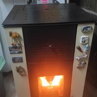 Stufa a pellet Athena IDRO 14 kW Moretti Camini