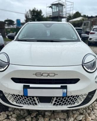 FIAT 600 IV 2023 - 600 1.2 hybrid La Prima 110cv a