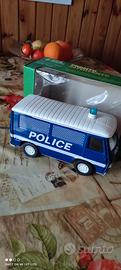 Pulmino polizia telecomandato filo vintage
