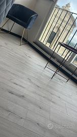 Laminato banco con venatura nera