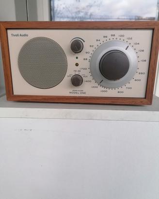 radio Tivoli "model one" 