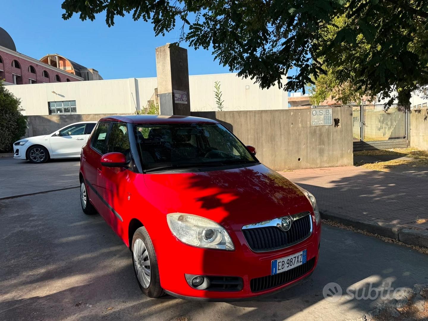 Skoda Fabia 2010 photo 3