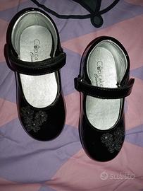 Scarpe bimba n 25 nuove (simili Mercoledì Addams )