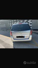Opel Zafira 7 posti