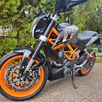 KTM Duke 390 - tutto da leggere!