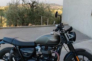 Triumph street twin 2021