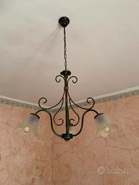 lampadario classico in ferro battuto