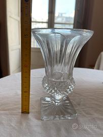 Vaso di fiori in cristallo