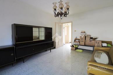 PORZIONE DI BIFAMILIARE A MAJANO