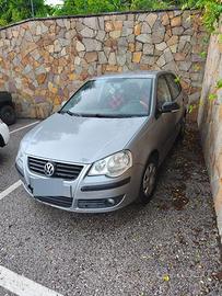 Volkswagen Polo trend line 1200cc.