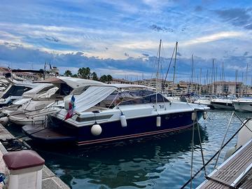 Barca a motore permuto con vela