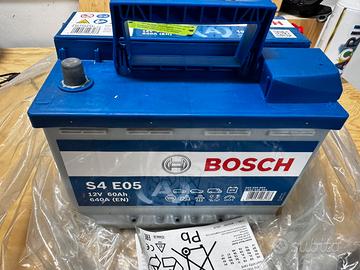 Batteria Auto BOSCH S4 E05 60Ah 640A Start Stop De