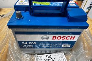 Batteria Auto BOSCH S4 E05 60Ah 640A Start Stop De