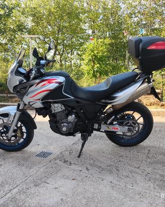 Aprilia Pegaso Strada 660 