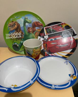 Lotto tazza ceramica e piatti plastica Disney