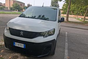 peugeot partner elettrico  anno 2024 