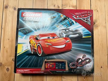 Pista CarreraGo Cars