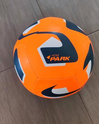 pallone NIKE PARK 