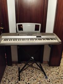 tastiera Yamaha DGX 300 portable