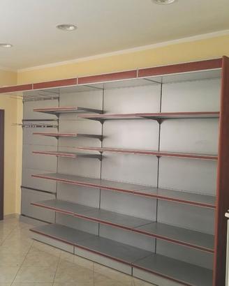 Scaffalatura per negozio