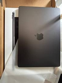 Macbook air 13” m4 256gb acquistato 2026