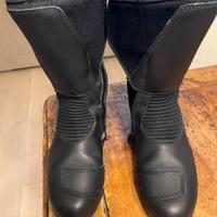 Bmw boots allaround neri