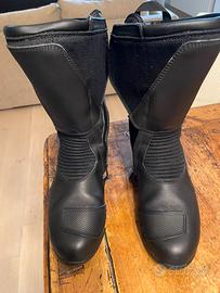 Bmw boots allaround neri