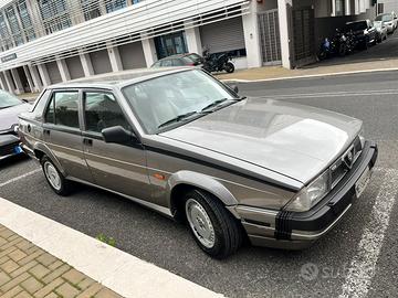 Alfa romeo 75 turbo america